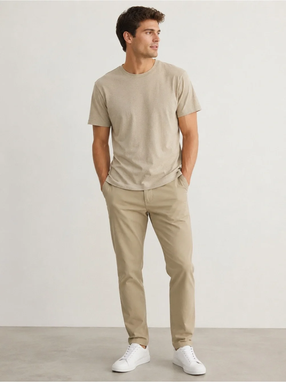 Banana Republic Luxe Touch Performance T-Shirt Men M Beige Crew Neck Minimalist